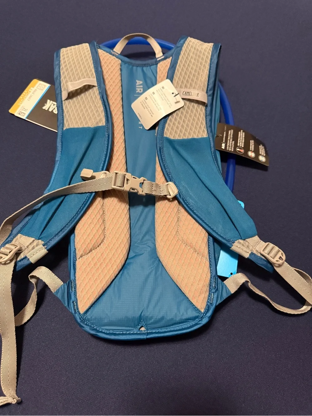 NWT CamelBak Rogue Light 7 Hydration Backpack in Teal Blue Reservoir 2L
